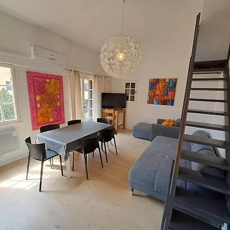 Saint-clair Apartment