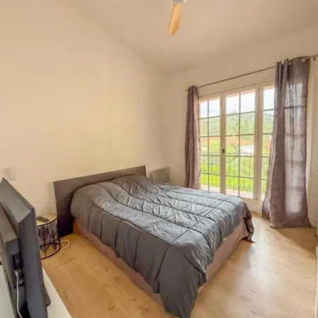 Saint-clair Apartment